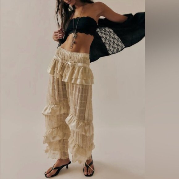 new FREE PEOPLE $300 belle ruffle pants xs VIRAL!!! - Picture 2 of 4